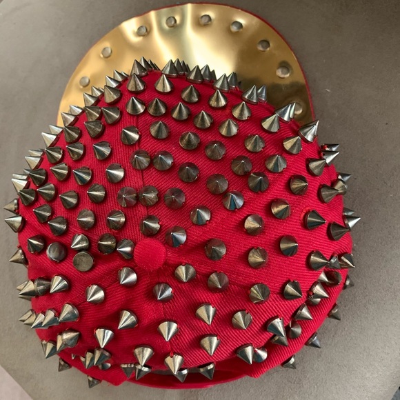 Men’s Spiked Cap - Picture 7 of 8